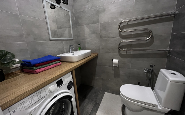 Tikhaya Dvushka Na Rіkhtera Flat