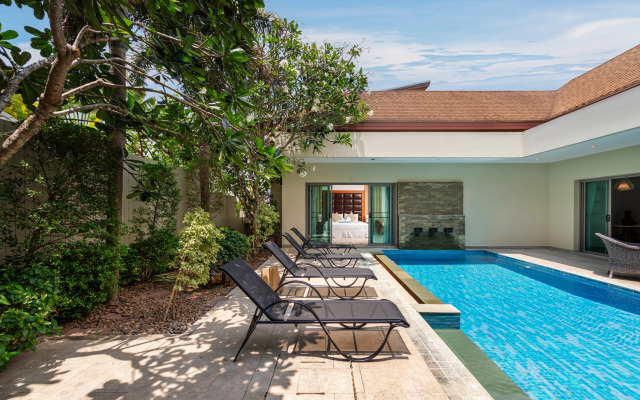 Вилла Nai Harn Pool Villa Bond
