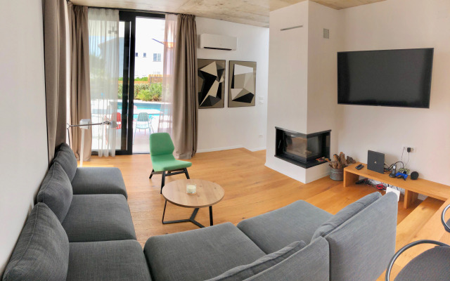 Вилла Sunny Garden