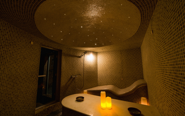 Holiday-In Guest house