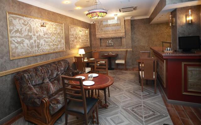West Inn Hotel Baku