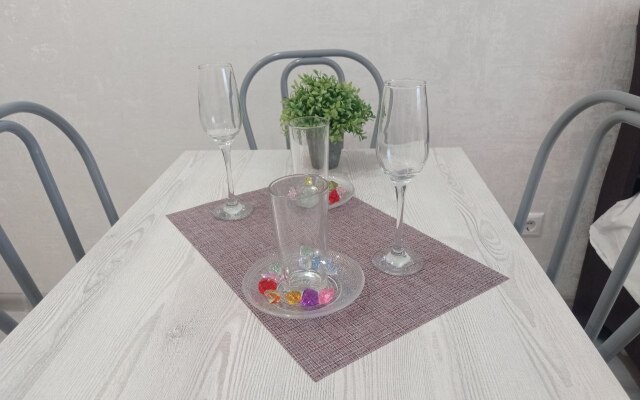 Live-In-Comfort Na Vysotnoy 9-17 Flat