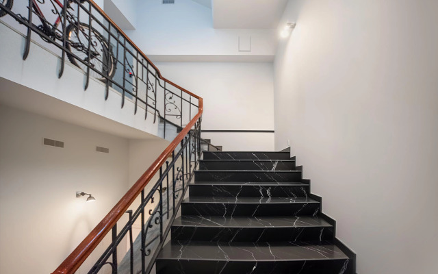 HB Freeze Inn Mini hotel