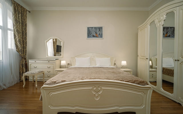 Отель Кристи