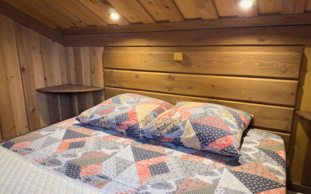 U Pestrogo Zaliva Guest House