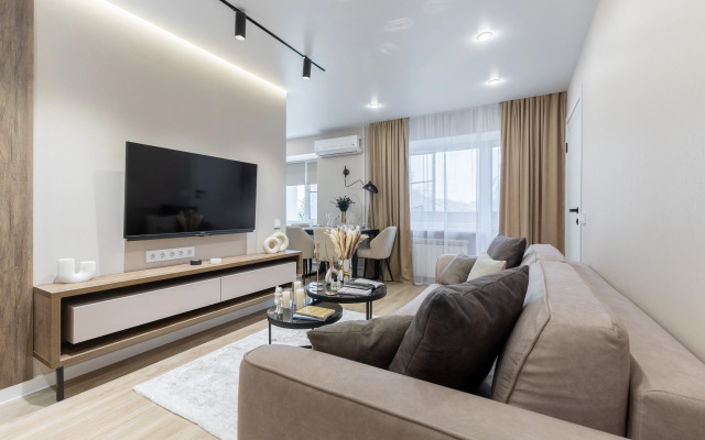 Na Korotchenko 4 Apartment