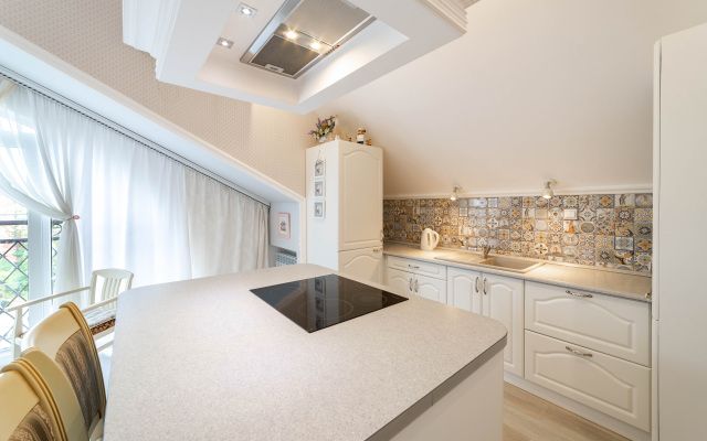 Unikal'naya s dvumya spal'nyami v 2kh minutakh ot tts Mandarin Flat