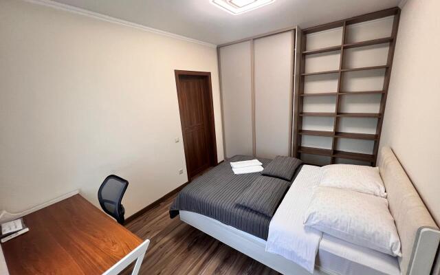 Апартаменты 2-х комнатные. ул. Батурина. д. 19