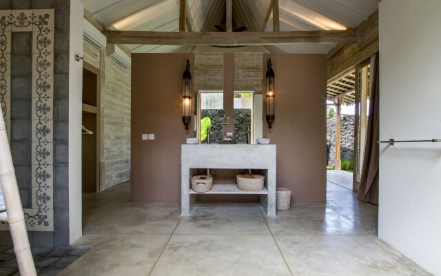Mannao Estate Villa