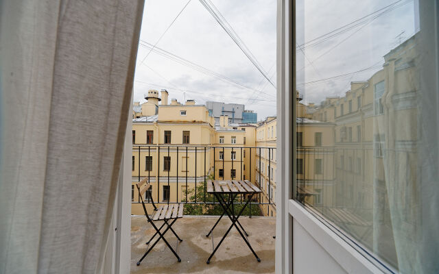 Апартаменты  Art-Home Рядом с Дворцовой Площадью