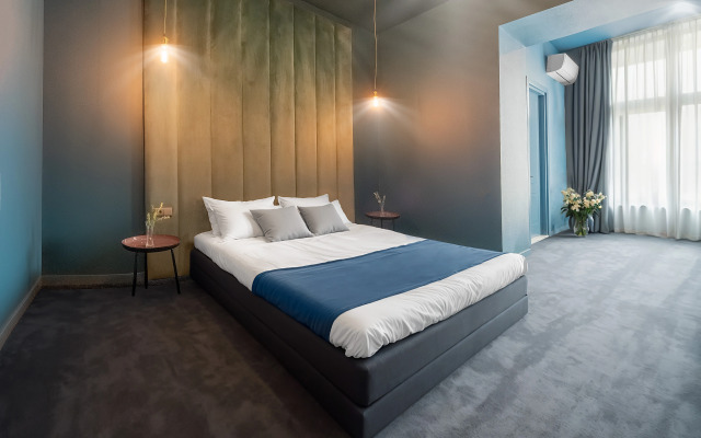 HB Freeze Inn Mini hotel