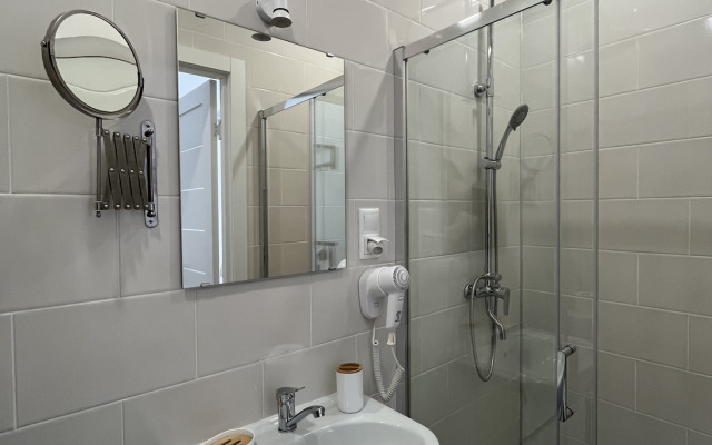 Hihome 1 Apartments