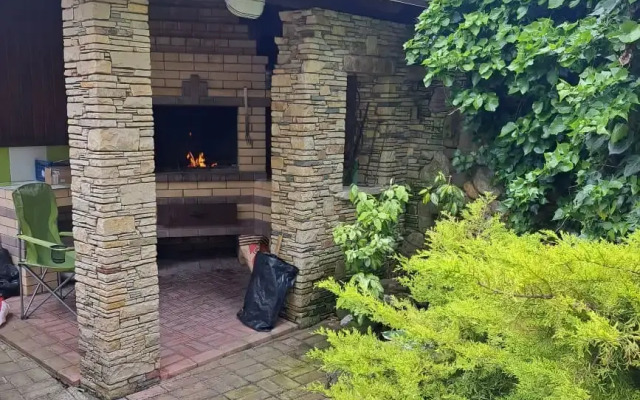 Yava Guest house