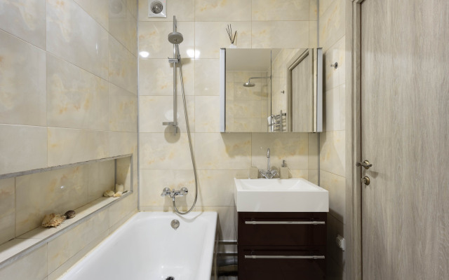 Skaylayt U Aleksandrinki Apartments