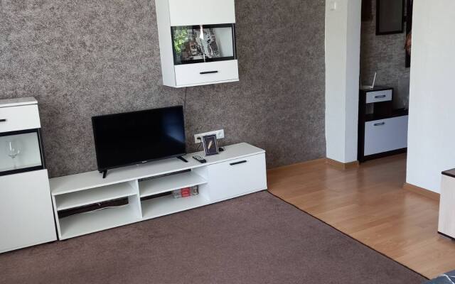 V Tikhom Ugolke Tsentra Flat