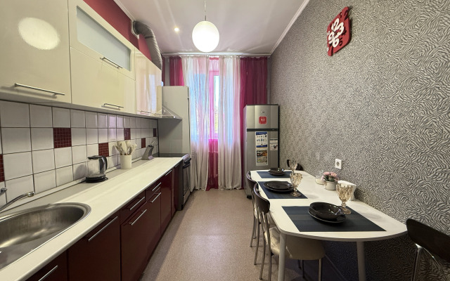 V Samom V Serdtse Tyumeni Na Tsvetnom Bulvare Apartments