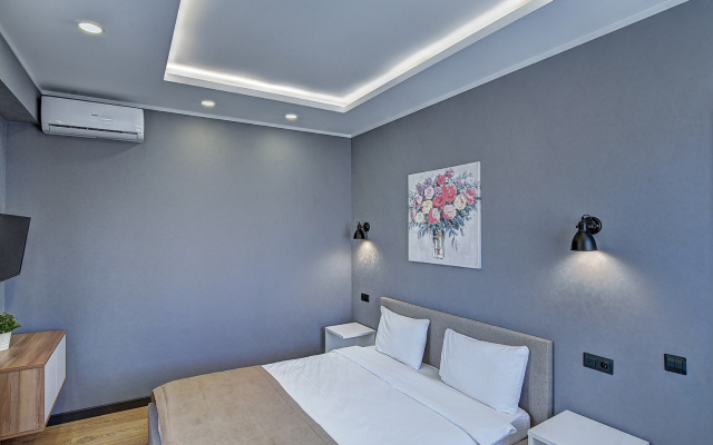 Grey Khaus Apartments