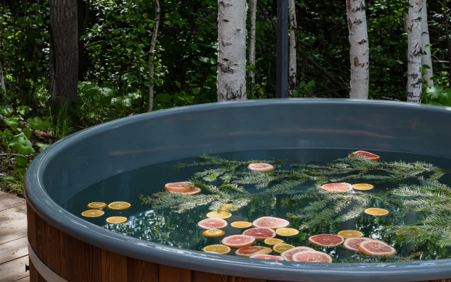 Глэмпинг Лесной отель Yolo