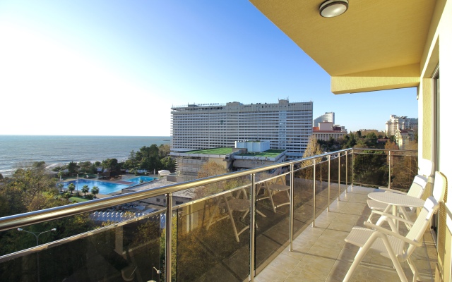 Apartments Alfa Chernomorskaya 17