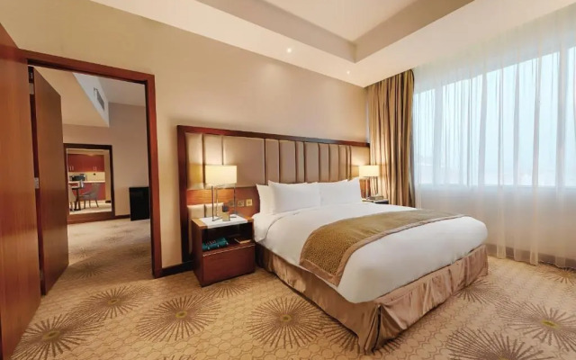 Отель Makkah Al Aziziah Suites