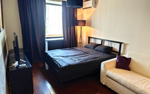V Tsentre Ryadom S Dostoprimechatelnostyami Moskvy Flat