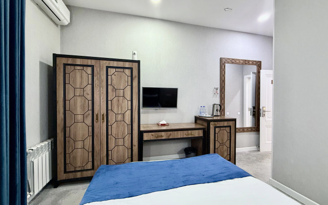 Merci Hotel