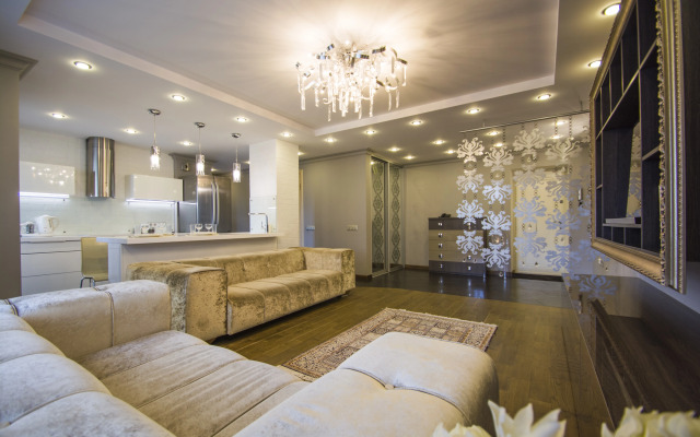 Апартаменты на Победителей 39