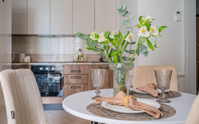 Апартаменты на Краснолесья 10/3