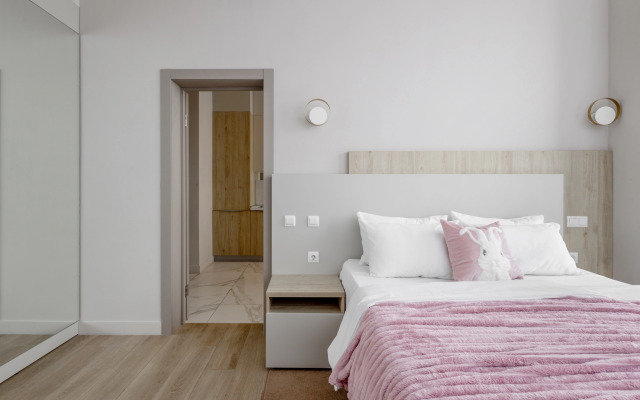 Апартаменты Mirror с отдельной спальней