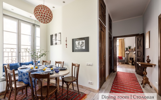 Апартаменты Minin Apartments Богемная Двухуровневая Мансарда 150 кв.м