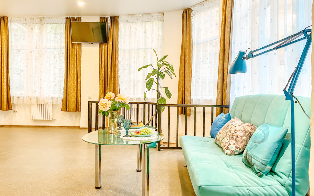 Happiness Live in the center of Sevastopol Apartment