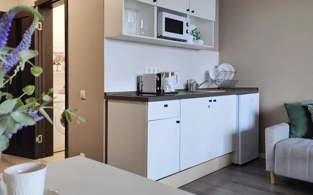 Velvet S Balkonom I Vidom Na Reku Flat