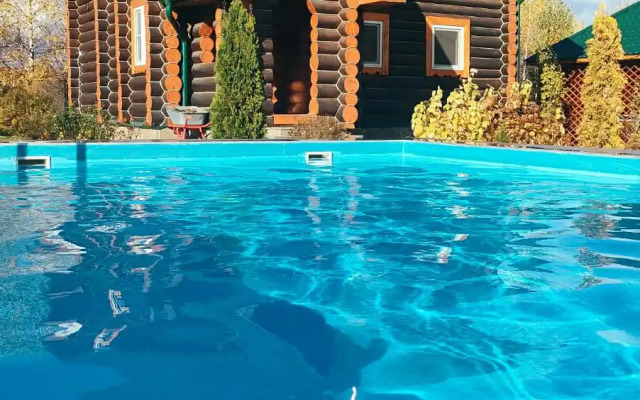 Частный дом коттедж с пятью комфортабельными спальнями