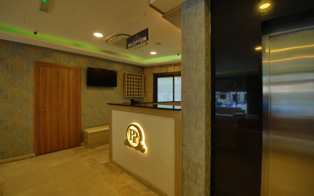 Hotel Paris Prestige