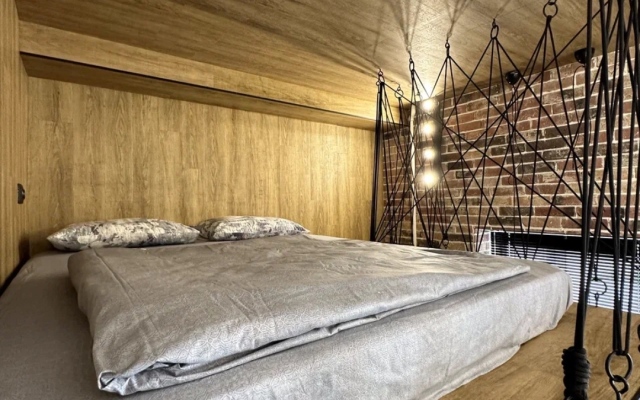 Апартаменты Двухуровневая Студия Лофт на Маяковского 17