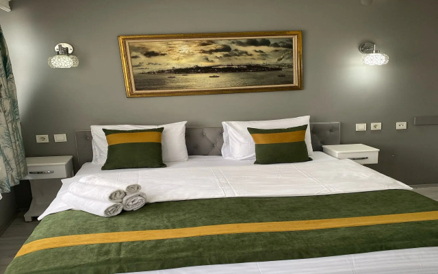 Unique Suite Hotel