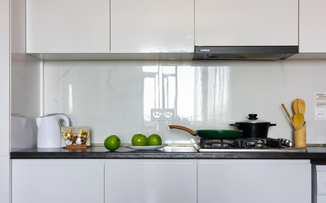 KeyGo #0026, 1 Bedroom, Next To English Park Apartments