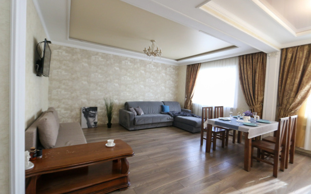 Apartamenty Zasmin s detskoj krovatkoj na 2 Zarecnoj 7a