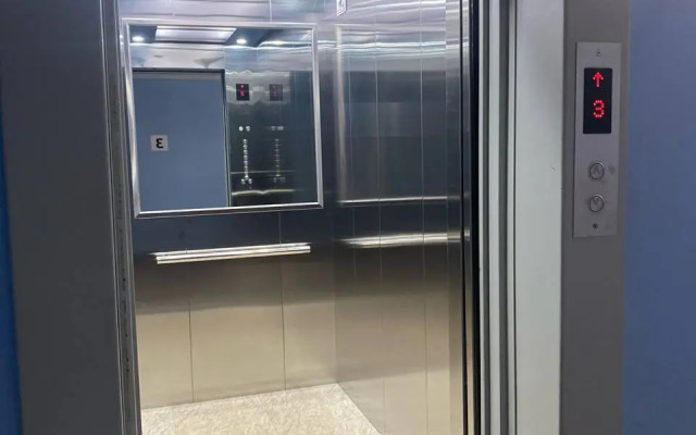 Sovremennaya Udobnaya V Tsentre Flat