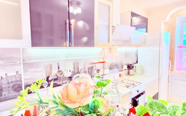 Квартира Полярная 7(1к)