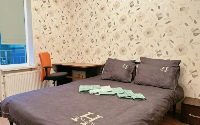 Апартаменты на Игоря Мерлушкина 2