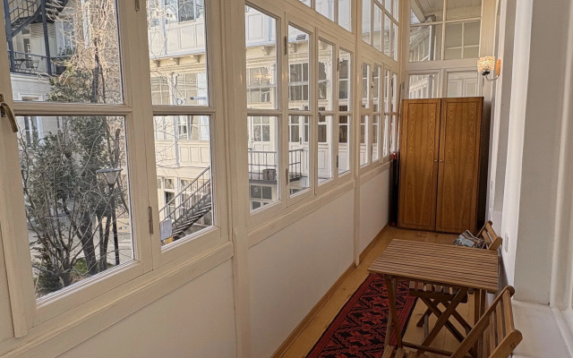 Art Nova 14 Apartments