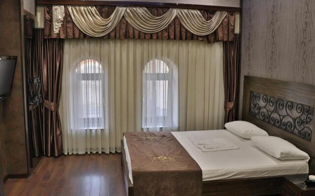 Roma Yerevan & Tours Hotel