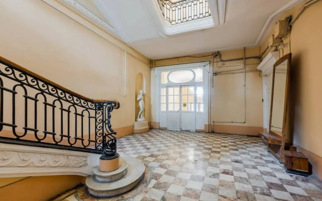 Апартаменты a.m. Rooms Neva Balcony (Angliyskaya Naberezhnaya)