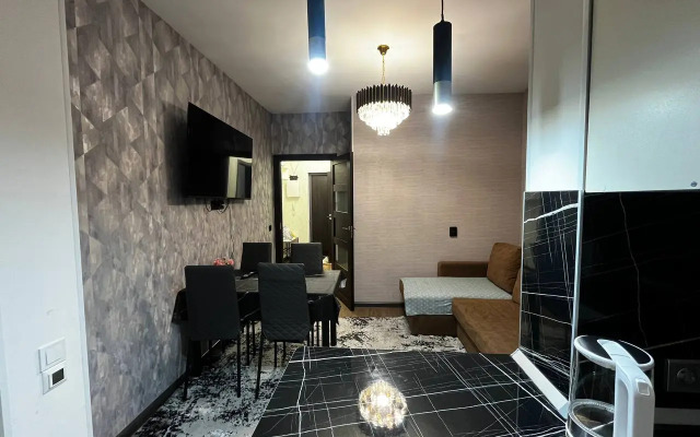 Stroiteli Residence Flat