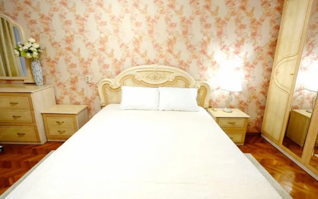 Na Ul Roz 41 Flat