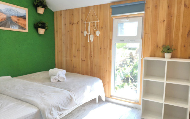 Частный дом на улице Славянская 103