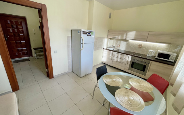 Апартаменты Авиаторов 33