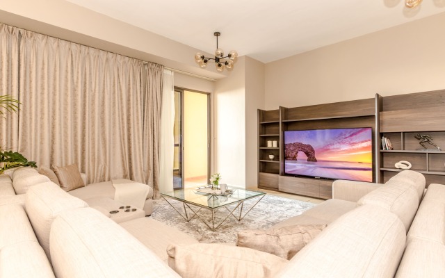 Gma Rimal 4br Sea View Apartments