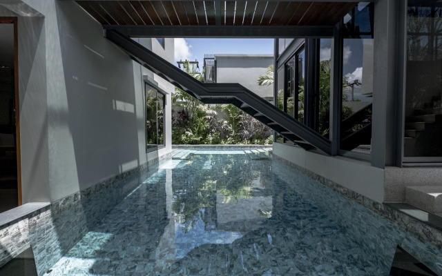 Modern Luxury Loft Riverhouse Villa